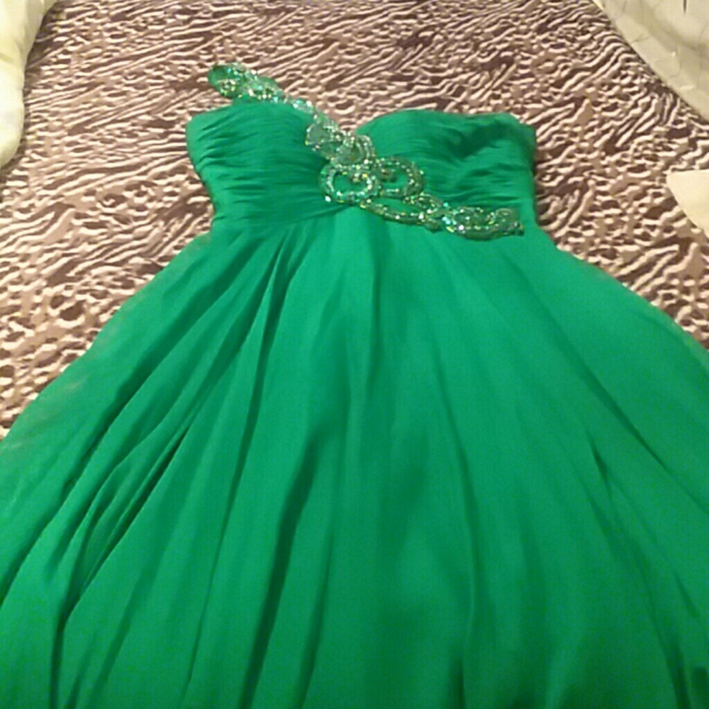 Sherri Hill prom gown!